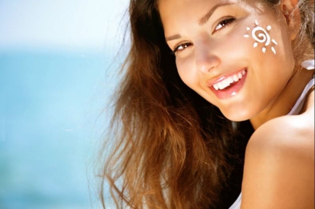 Những thói quen sử dụng kem chống nắng sai lầm gây tổn thương da