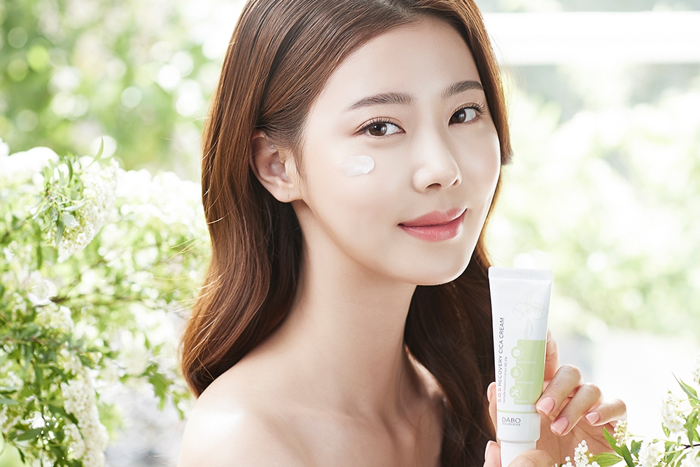 Kem dưỡng ẩm trước khi trang điểm loại nào tốt?