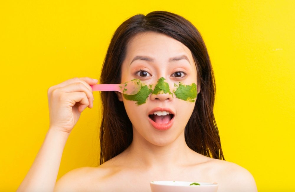 Đắp mặt nạ trà xanh có tác dụng gì? 6 tác dụng và cách thực hiện