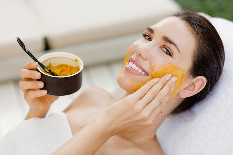 Mách bạn cách làm mặt nạ trắng da tại nhà trong mùa dịch Covid -19