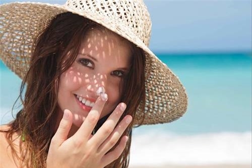 Mẹo chọn kem chống nắng bắt buộc bạn phải nhớ
