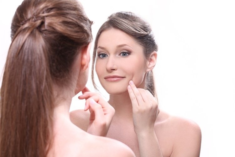 Mẹo giữ gìn nhan sắc bất chấp thời gian