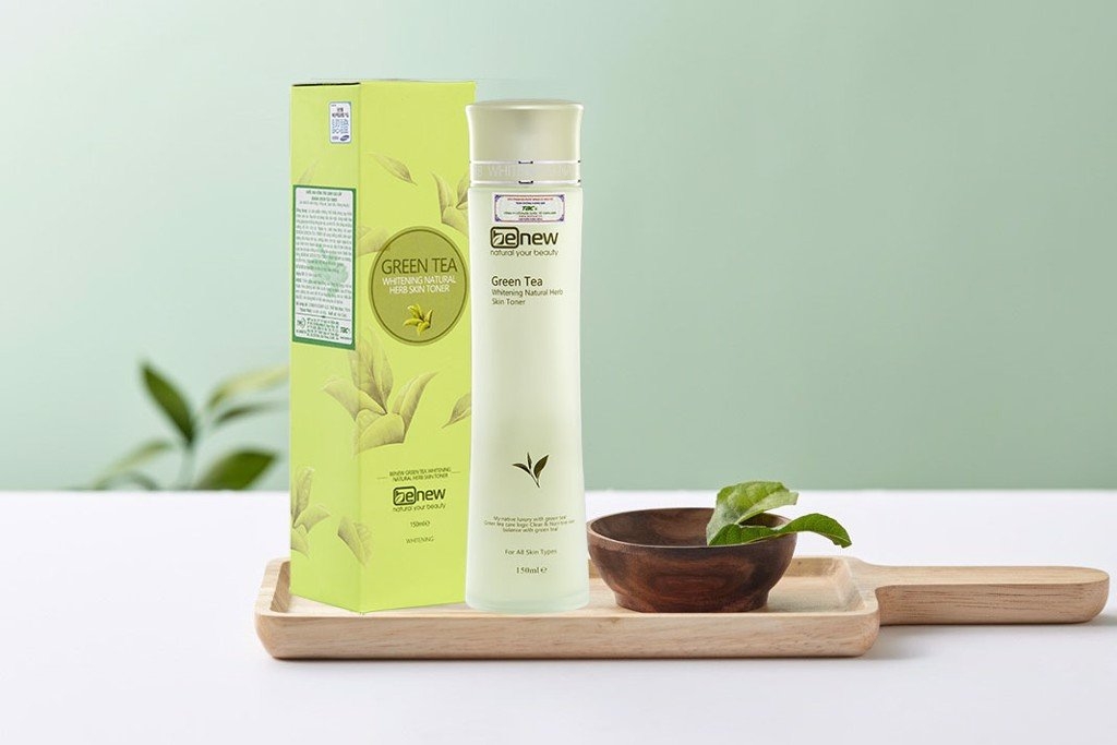 Nước hoa hồng trà xanh Benew Green Tea Toner: Có thật sự tốt cho da mụn hay không?