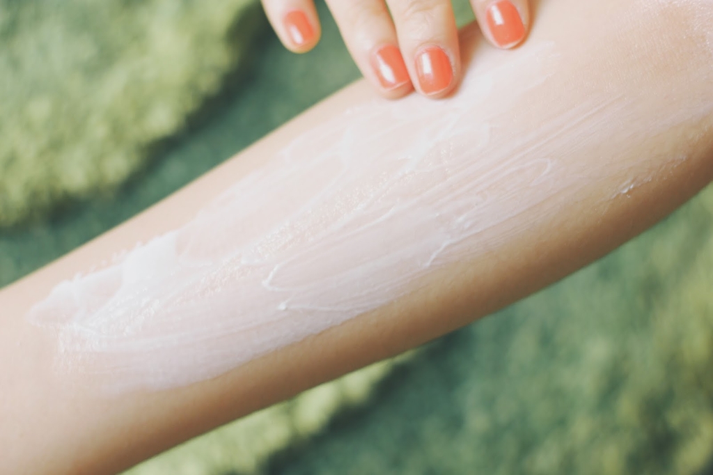 Top sữa dưỡng thể trắng da nhanh nhất nhất 2021 đang hot