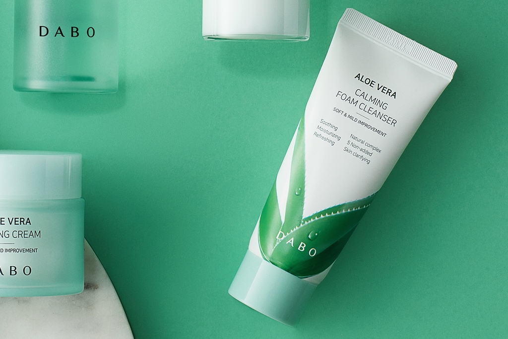 Tẩy da chết lô hội Dabo Aloe Peeling Gel chìa khóa cho làn da tươi mới mịn màng