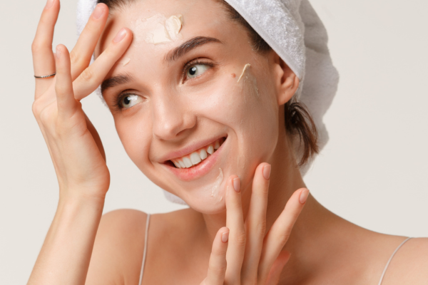 Cách Phát Hiện Dấu Hiệu Da Bị “Quá Tải” Mỹ Phẩm