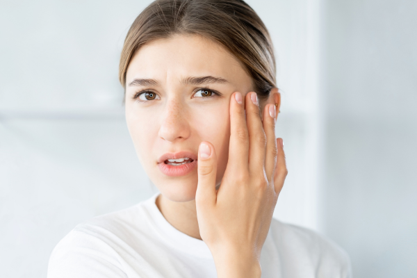 Sau Khi Treatment Bằng Tretinoid Mà Da Bị Bong Tróc! Có Đáng Lo?