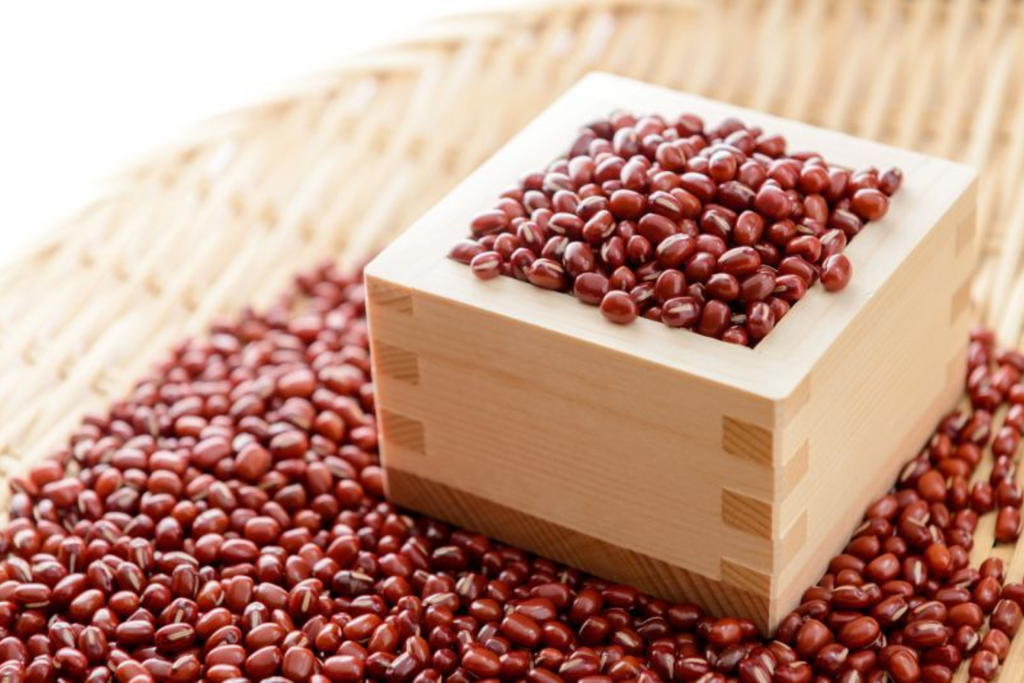 Ủ Trắng Bằng Bột Đậu Đỏ Dễ Bắt Nắng? Có Thật Hay Không?