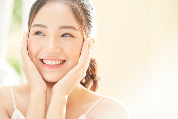 Những Lời Quảng Cáo Về Dưỡng Trắng Da Mà Bạn Nên Cân Nhắc Trước Khi Tin Dùng