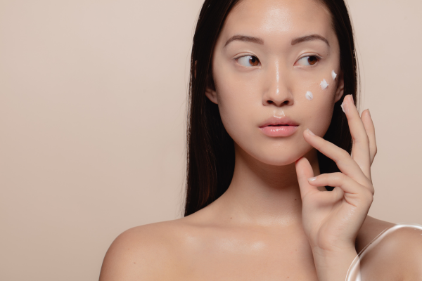 CÁCH DÙNG KEM CHỐNG NẮNG ĐÚNG CÁCH ĐỂ BẢO VỆ DA HIỆU QUẢ NHẤT