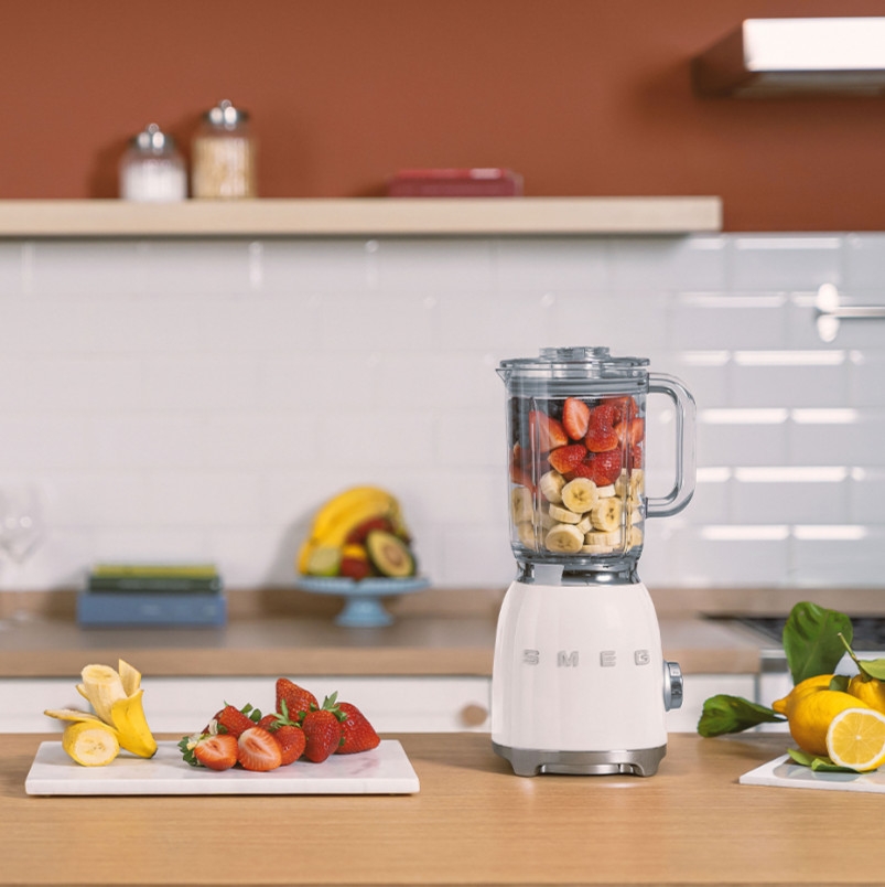 Máy xay sinh tố SMEG BLF03WHEU màu trắng