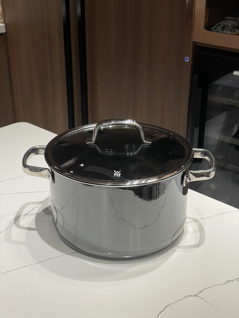 Nồi WMF Fusiontec 24cm 6,4L màu đen