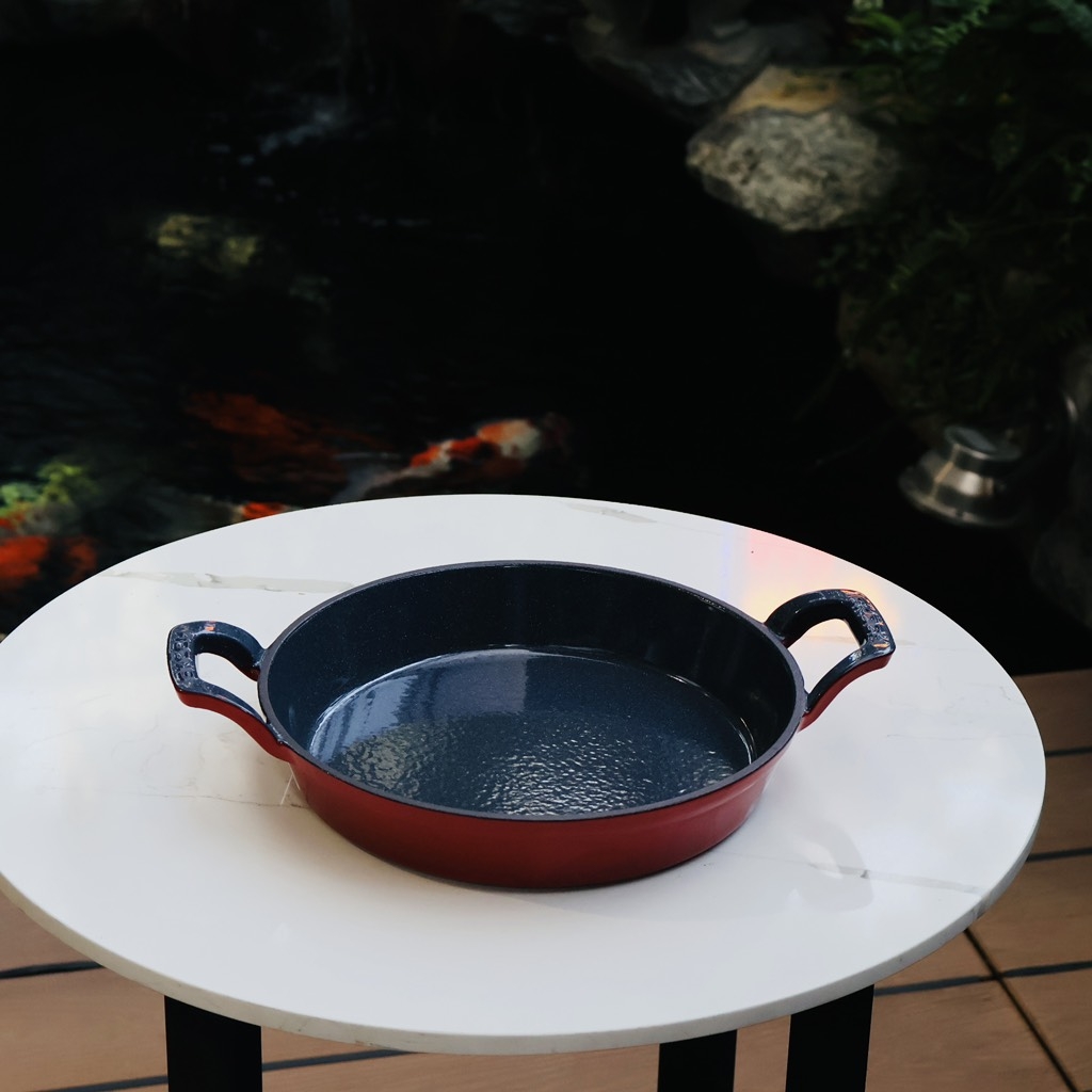 Chảo gang Gkoch 24cm 2 quai màu đỏ EFP-08B