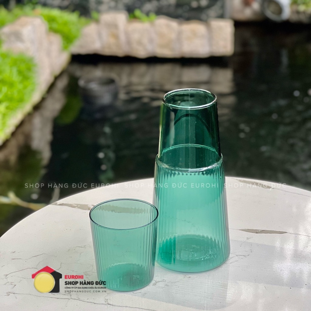 Bình thuỷ tinh Kela kèm nắp 800ml màu xanh lá