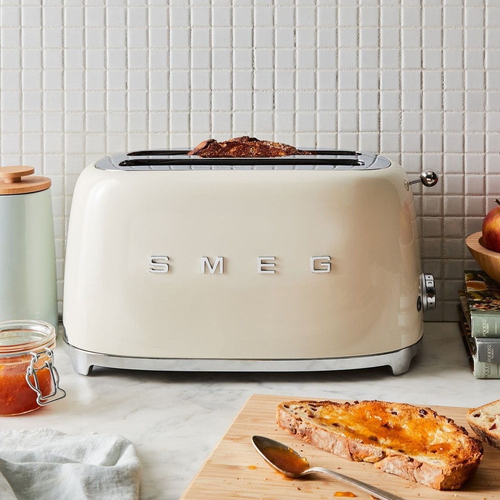 Máy Nướng Bánh Mì Smeg TSF01CREU Cream màu kem