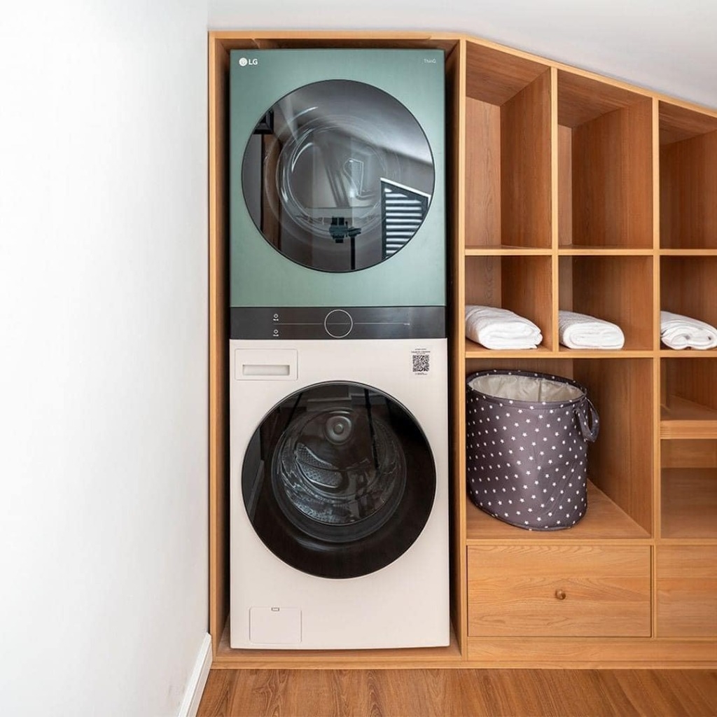 Tháp giặt sấy LG WT2517NHEG WashTower™ Giặt 25kg/Sấy 17kg xanh/be - WT2517NHEG