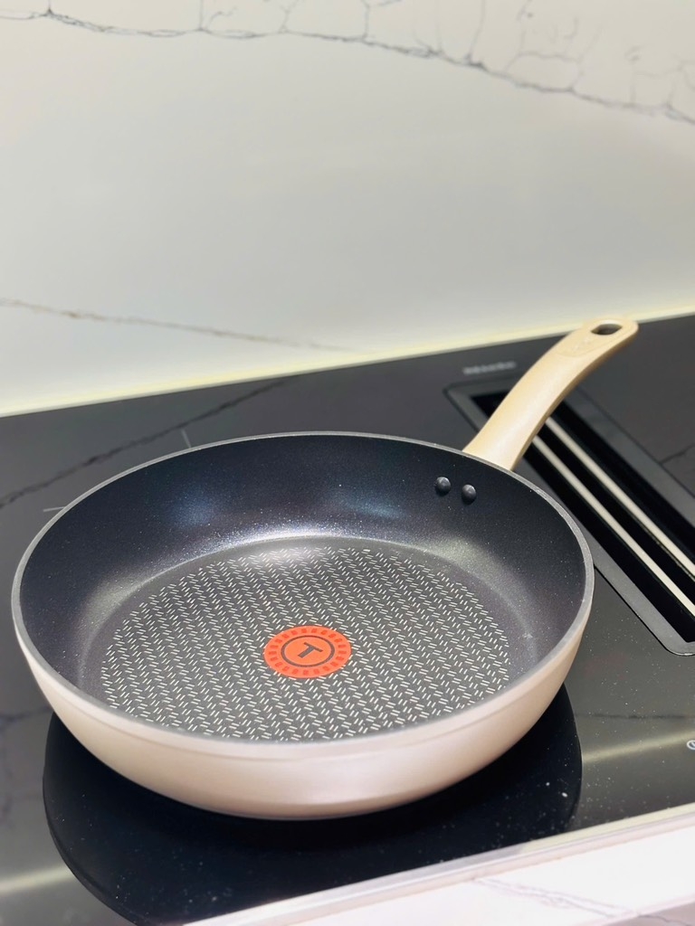 Chảo chống dính Tefal Sensation 28cm
