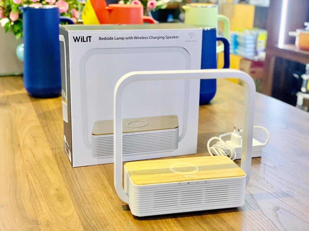 Đèn kiêm sạc và loa bluetooth 3 in 1 Wilit A15B