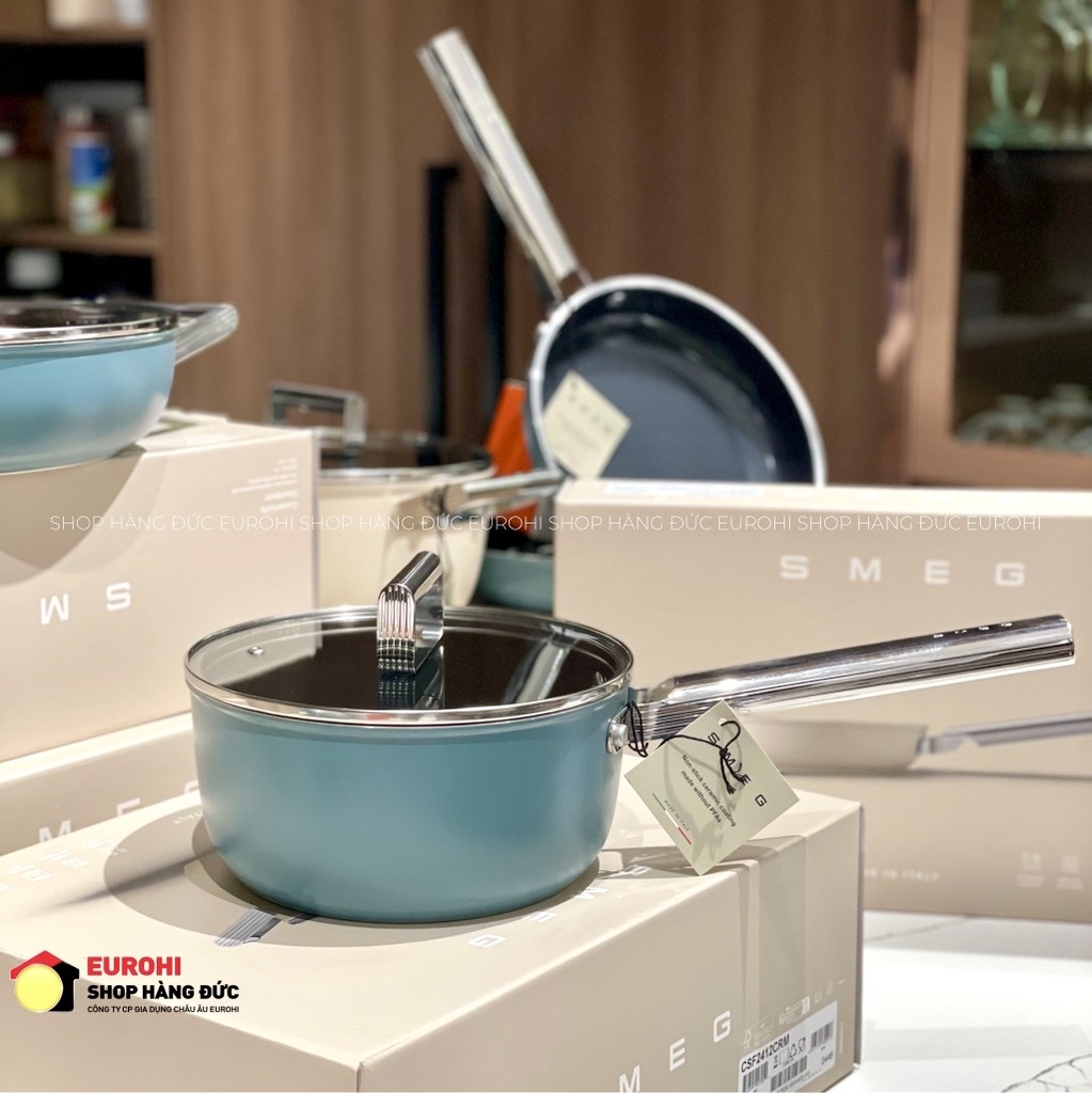 Quánh SMEG SPF2012EGM 20cm màu xanh ngọc (vung kính)
