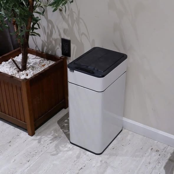 Thùng rác cảm biến inox  Elpheco 15L cánh bướm (ELPH9830) màu trắng