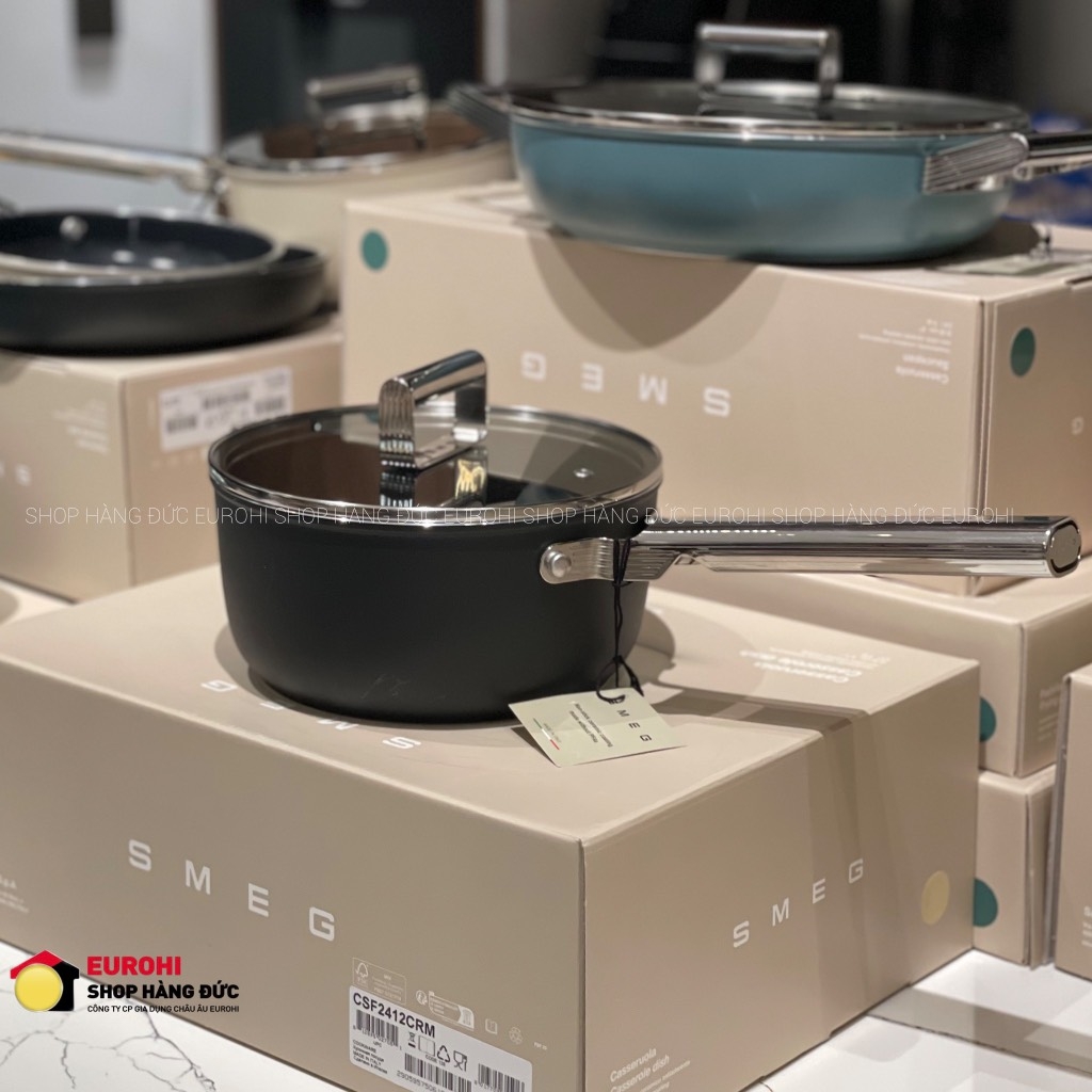 Quánh SMEG SPF2012BLM 20cm màu đen (vung kính)