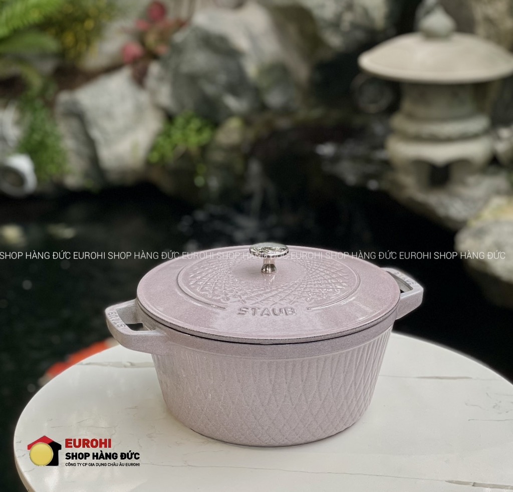Nồi gang Staub Twist Lamer 24cm 4L màu hồng Blossom (145224117)