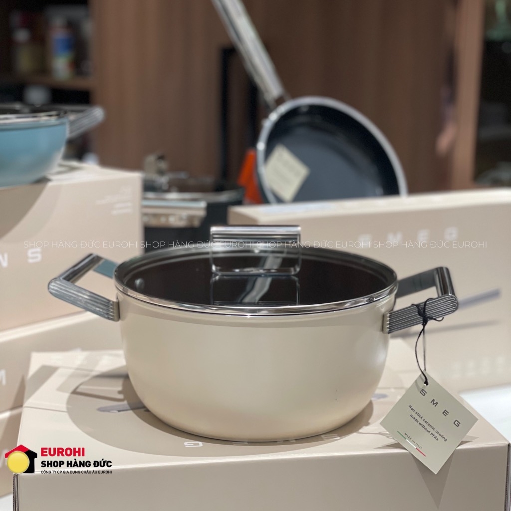 Nồi SMEG Casserole CSF2412CRM 24cm màu kem (vung kính)