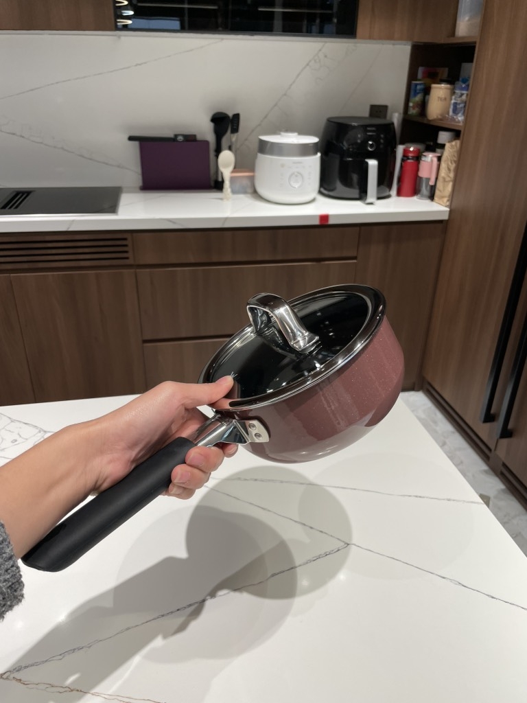 Quánh WMF Fusiontec 16cm 1,3L màu hồng vỏ đỗ