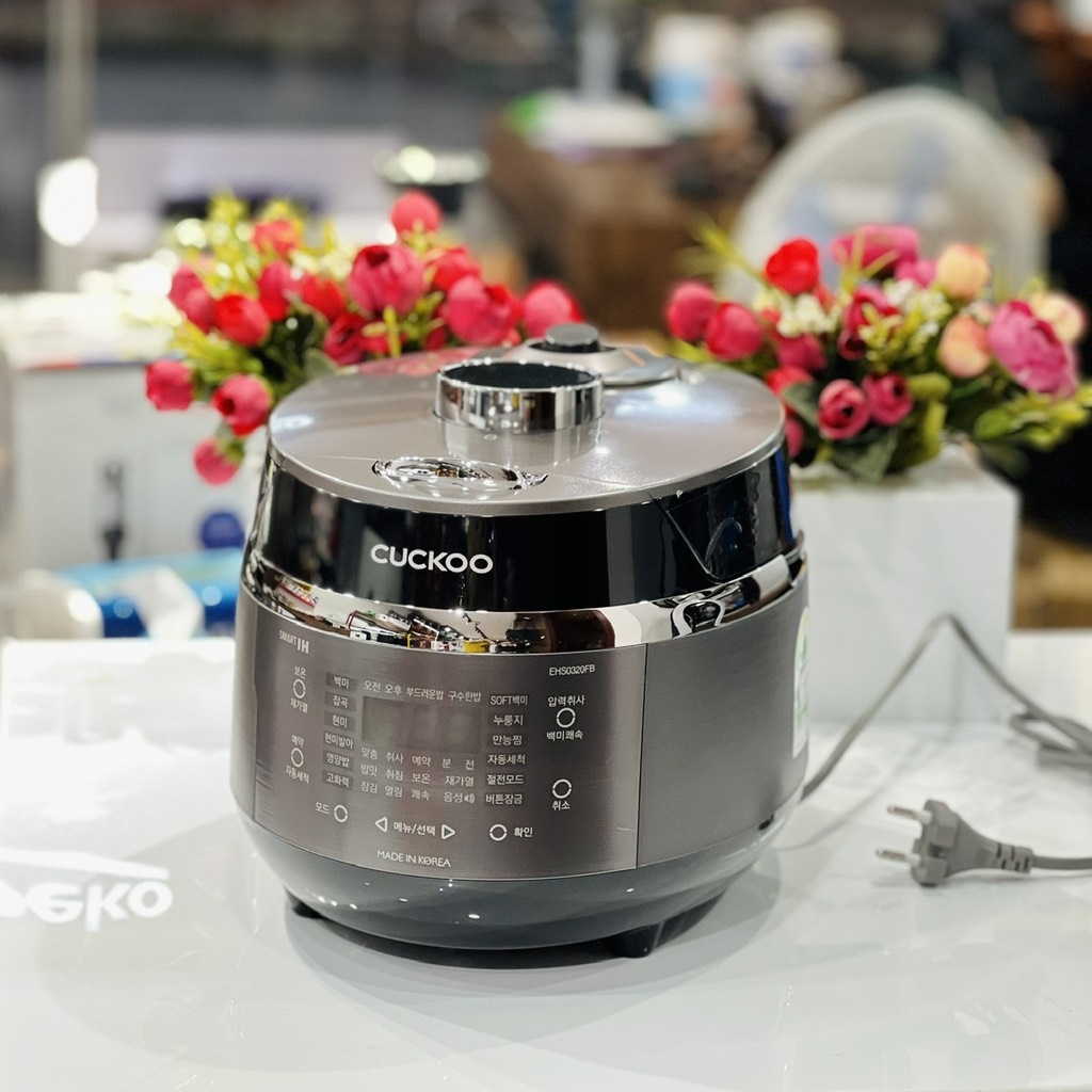 Nồi cơm cao tần mini Cuckoo CRP EHS0320FB 0,54L