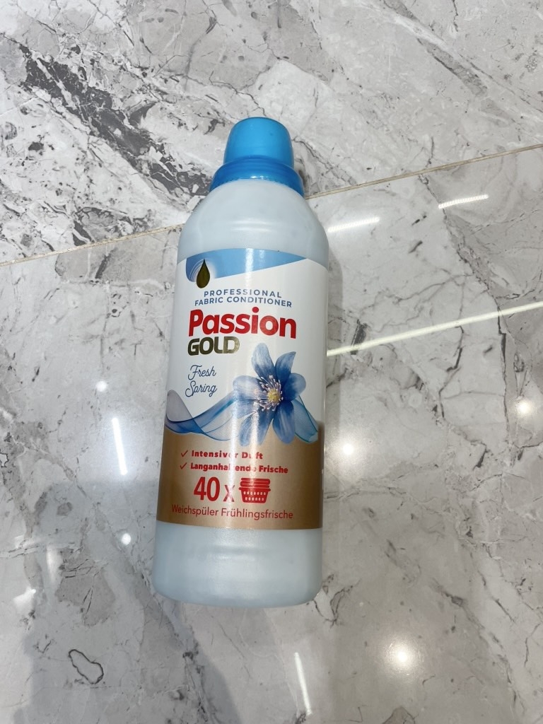 Nước xả Passion xanh 1L