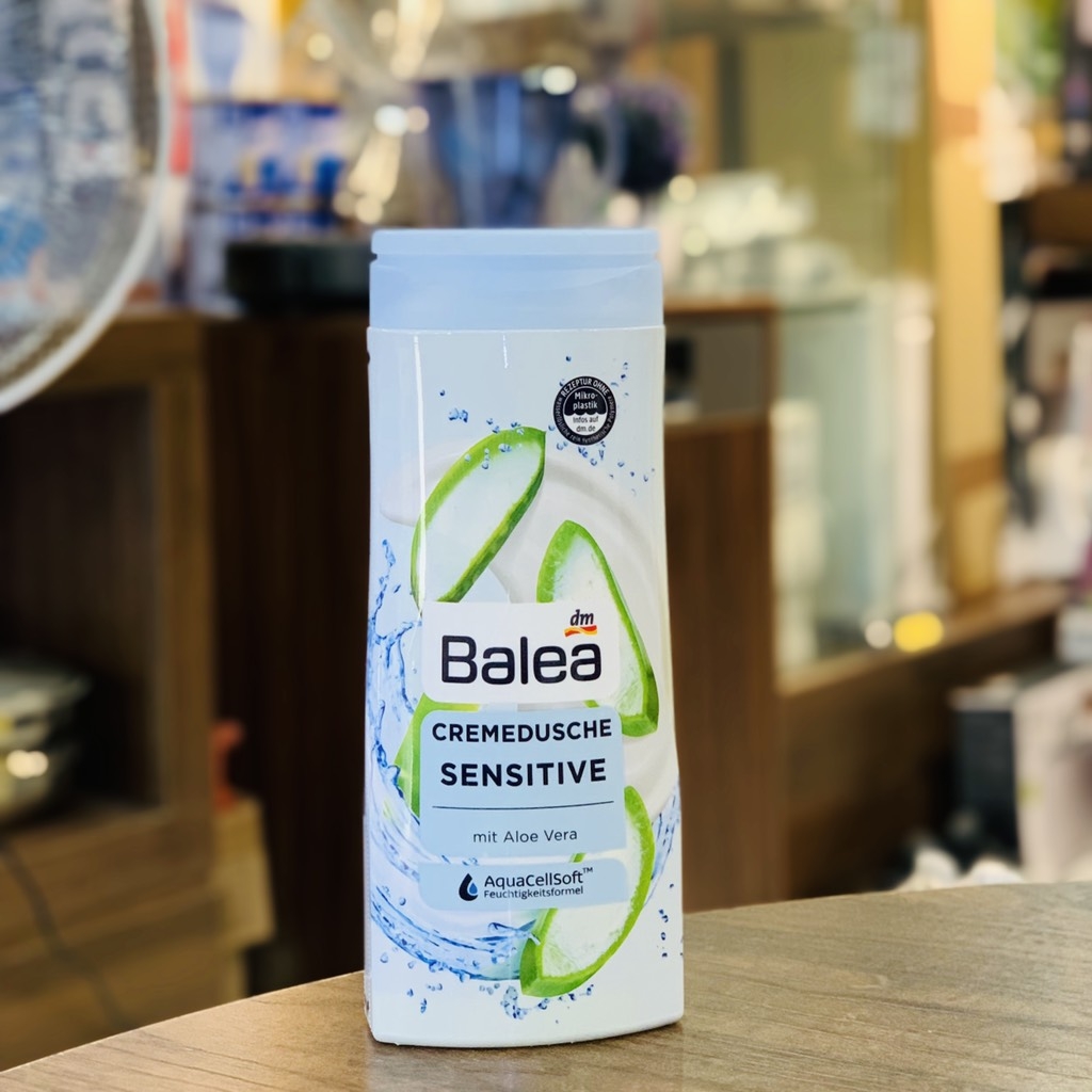 Sữa tắm Balea Sensitive lô hội 300ml B09