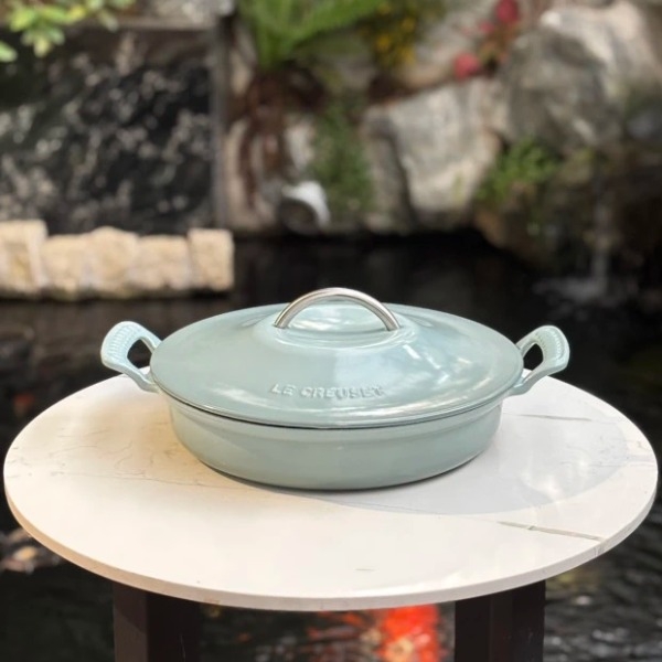 Chảo gang Le Creuset Modern Heritage 28cm 2.9L màu xanh (21701 28 71 74430)