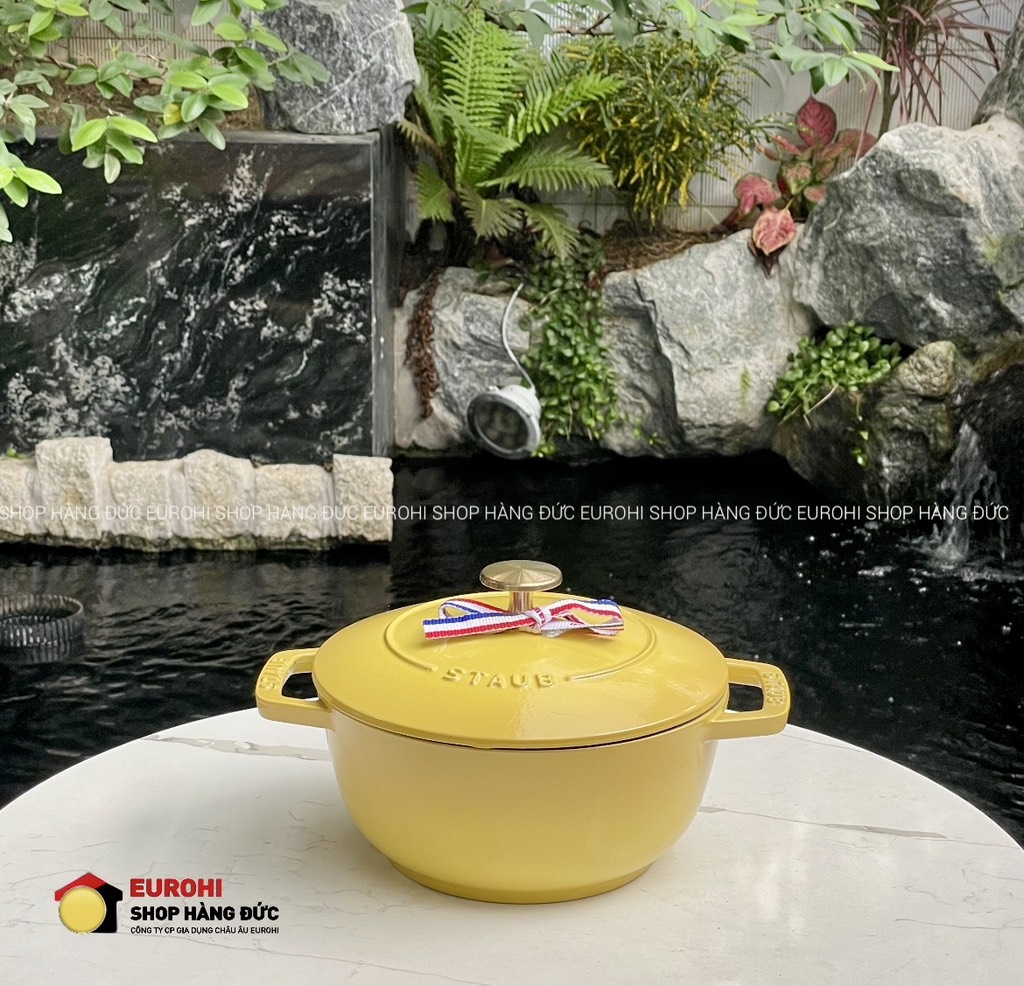 Nồi gang Staub Wanabe 18cm 1.66L màu vàng chanh (117318122)