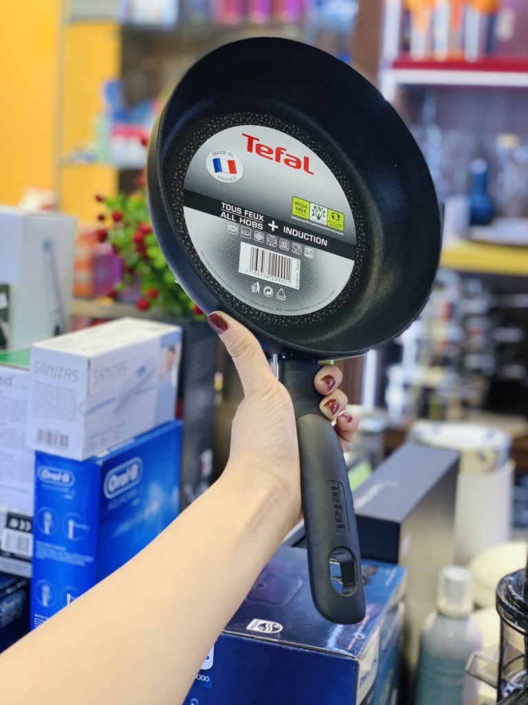 Chảo Tefal 20cm màu đen