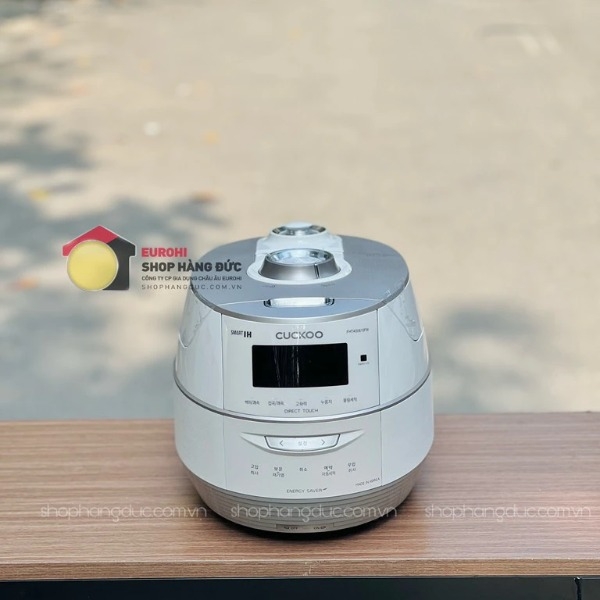 Nồi cơm cao tần áp suất kép Cuckoo FHTAS0610FW 1,08L màu trắng (lòng nồi inox)
