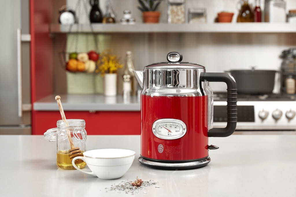 Ấm siêu tốc Russell Hobbs 1,7L màu đỏ