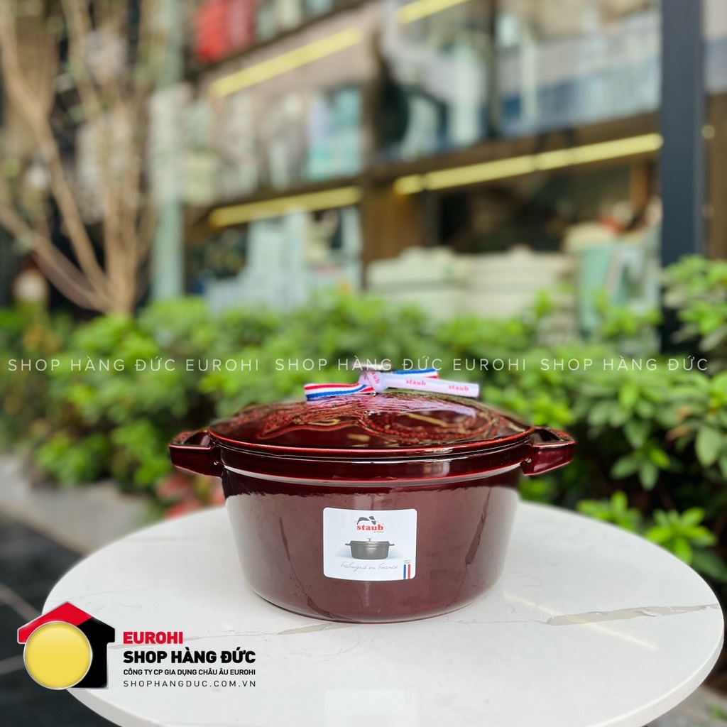 Nồi gang Staub Stackable 24cm 4L màu đỏ mận hình rồng (14642487)