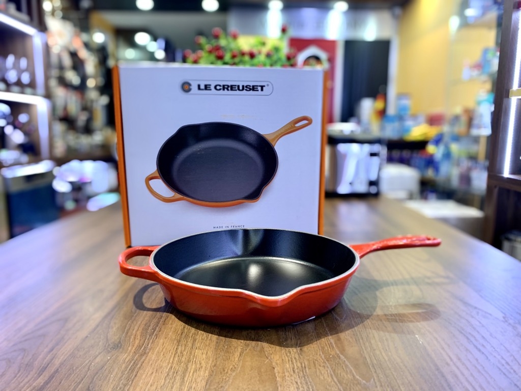 Chảo gang Le Creuset 26cm màu đỏ (20187 26 06 00422)