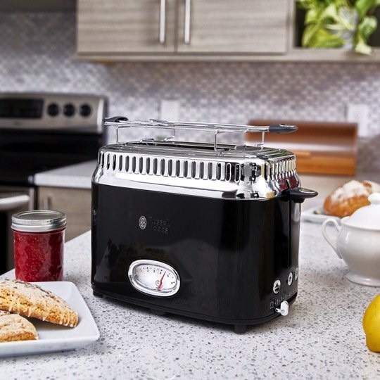 Máy nướng bánh mì Russell Hobbs Toaster Retro (màu đen)