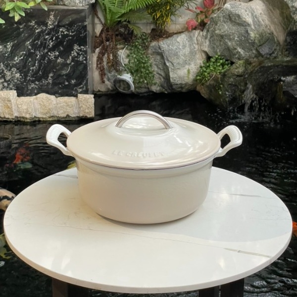 Nồi gang Le Creuset Modern Heritage 26cm 4.6L màu kem (21700 26 716 4430)