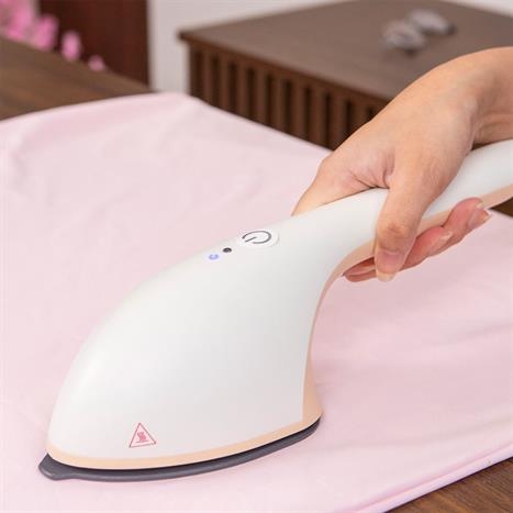 Bàn là hơi nước Lumias LSI-330 330ml