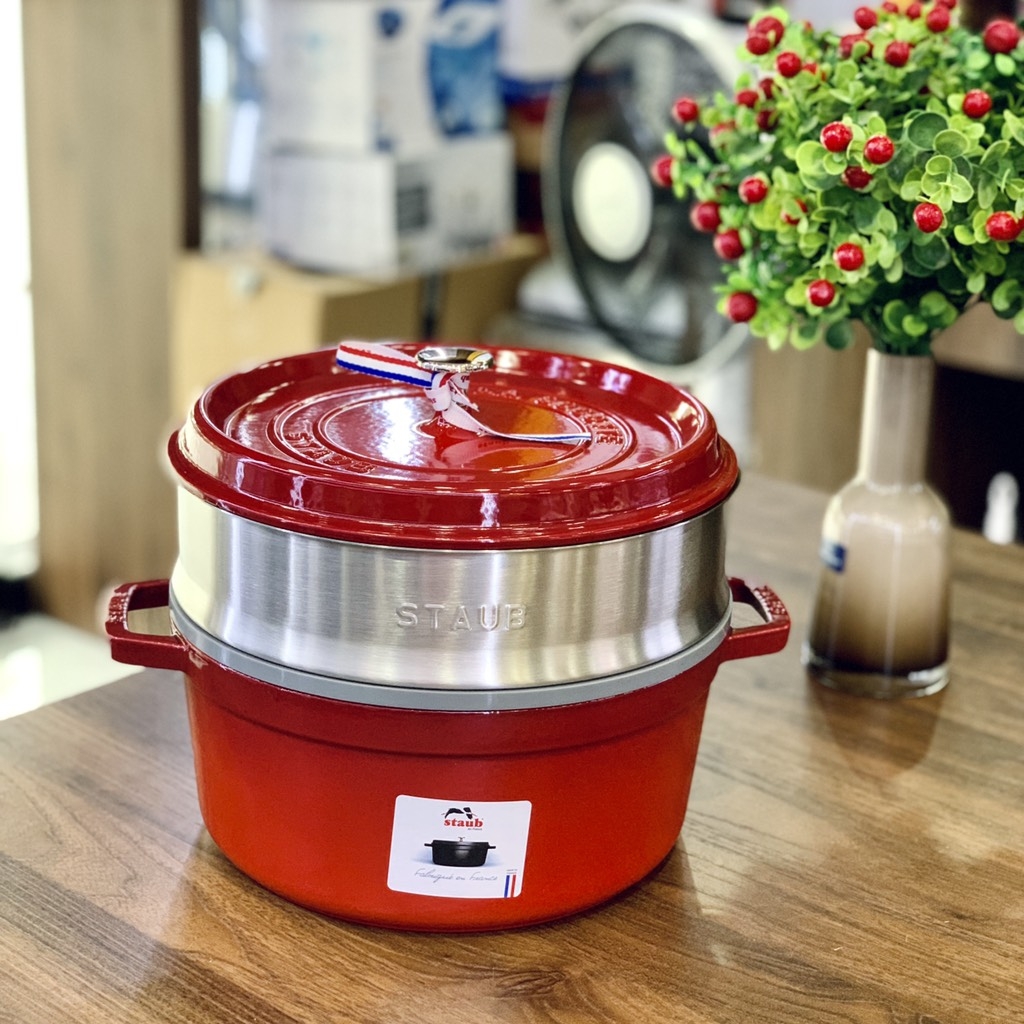 Nồi gang Staub tròn màu Cherry có xửng hấp 26cm 5,2L 1133806