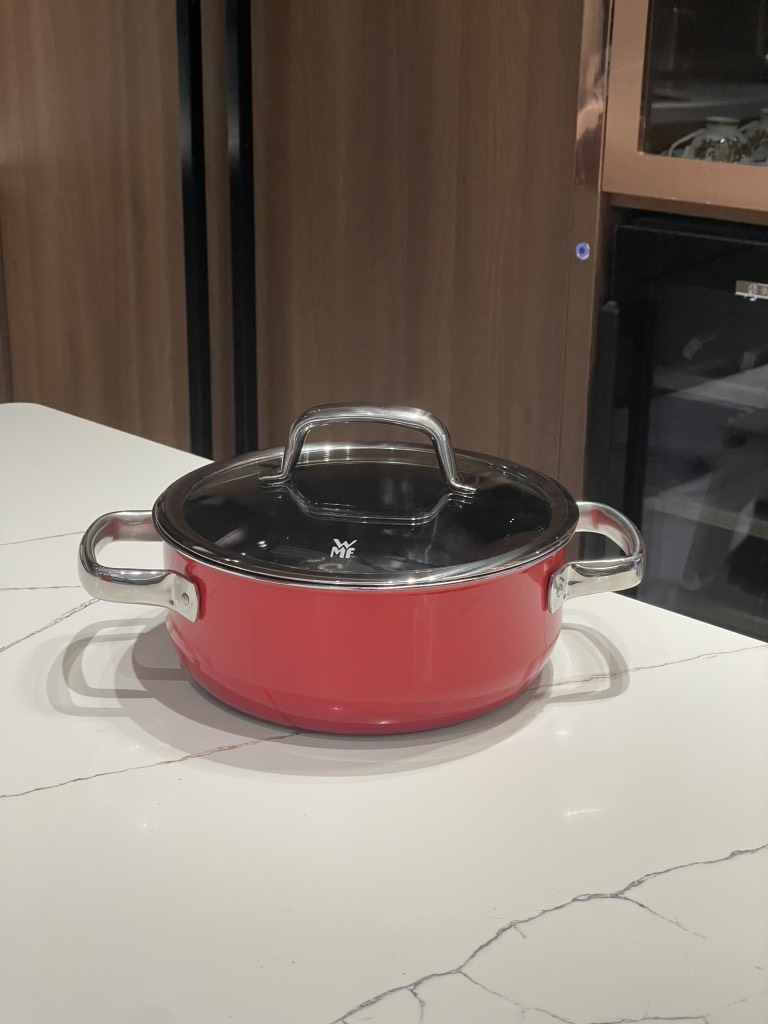 Nồi WMF Fusiontec 20cm 2,4L màu đỏ (thấp)