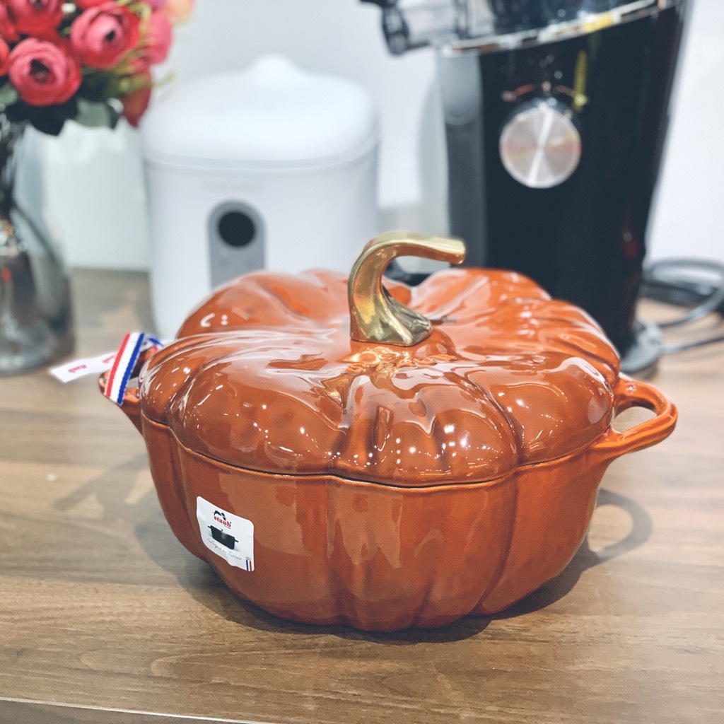 Nồi gang Staub Cocotte Pumpkin bí ngô 24cm 3,45L 40511-403