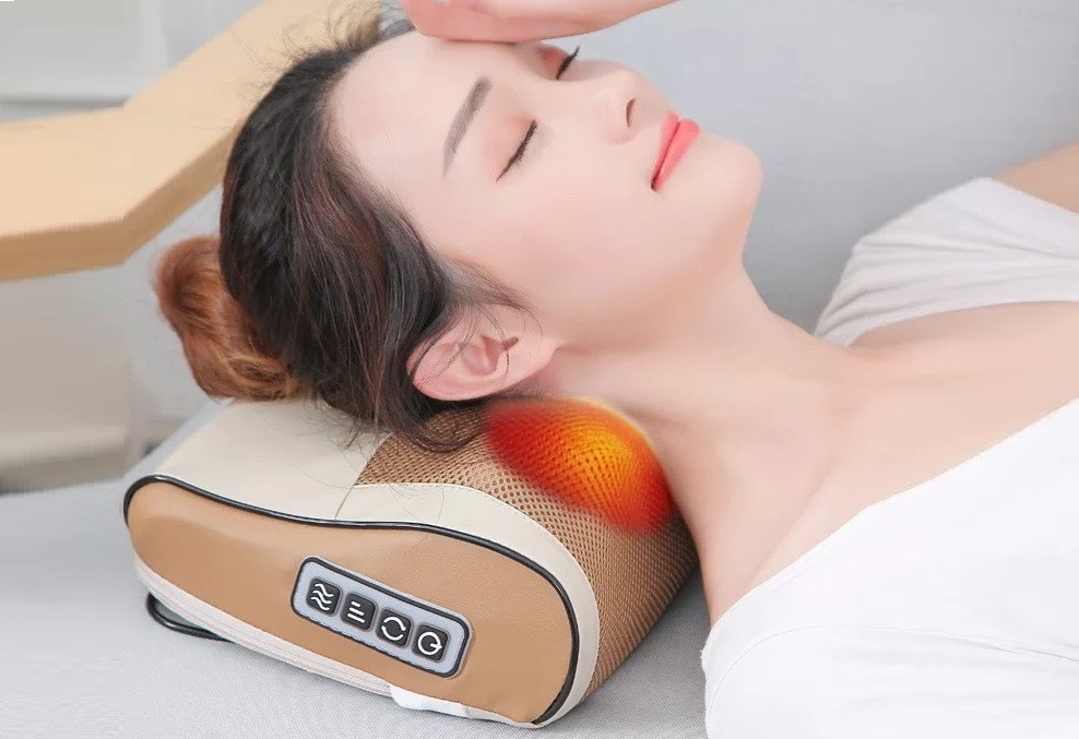 Gối massage cổ vai gáy Seka Okato SK-P55