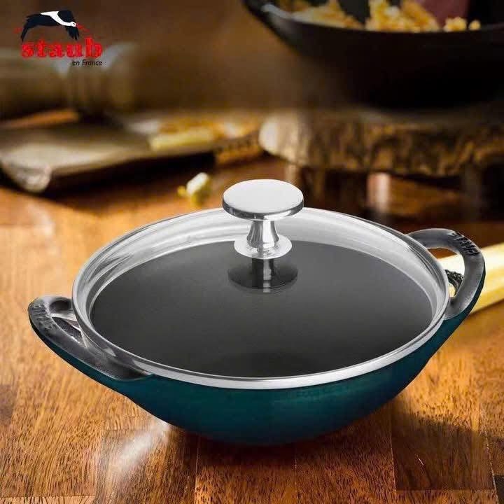 Chảo gang Staub Wok Lamer 16cm 0.65L màu xanh (13181737)