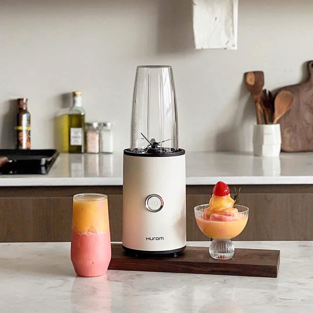 Máy xay sinh tố Hurom Blender mini 900W màu trắng kem