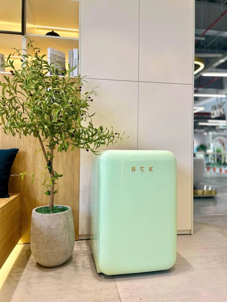 Tủ lạnh HCK BC-130RDA 107L màu xanh mint trơn (ngăn lạnh 92L, ngăn đông 15L)