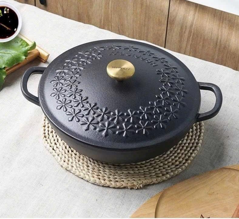 Nồi chảo gang Happiness 28cm 3.3L dây hoa đen