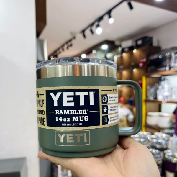 Cốc giữ nhiệt Yeti Rambler 14oz có quai màu xanh bộ đội